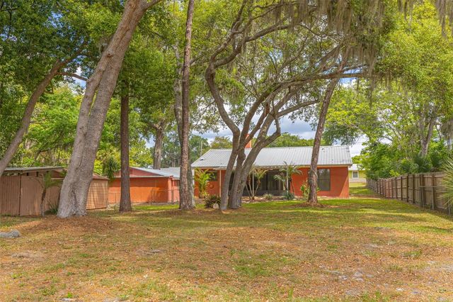 205 ANGELES ROAD, Debary, FL 32713