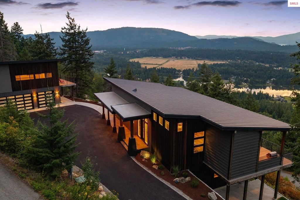 28 Eden View, Sagle, ID 83860