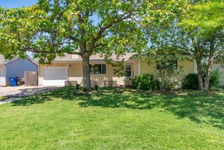 5902 W Franklin St, Wichita, KS 67212