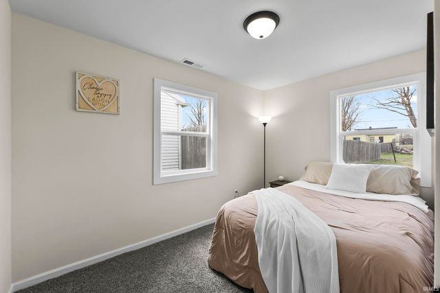 3227 Rodgers Avenue, Fort Wayne, IN 46803