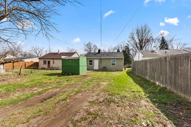 3227 Rodgers Avenue, Fort Wayne, IN 46803