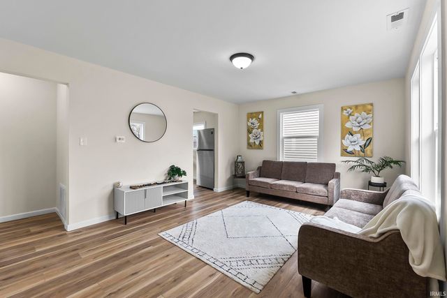 3227 Rodgers Avenue, Fort Wayne, IN 46803