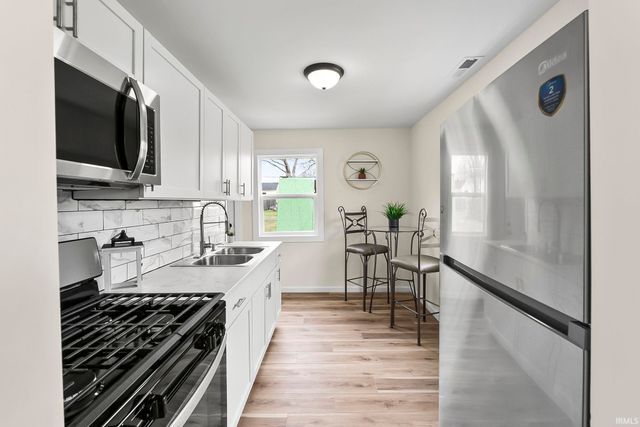 3227 Rodgers Avenue, Fort Wayne, IN 46803