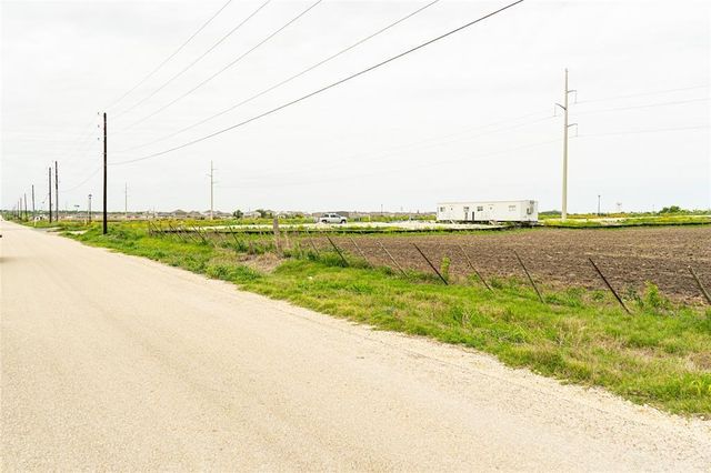 000 County Road 315 RD, Jarrell, TX 76537