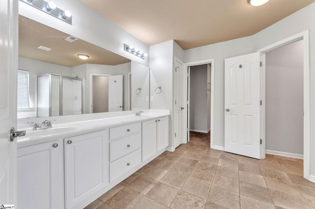 105 Eagles View Court, Easley, SC 29642