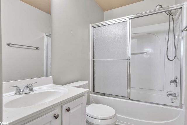 105 Eagles View Court, Easley, SC 29642