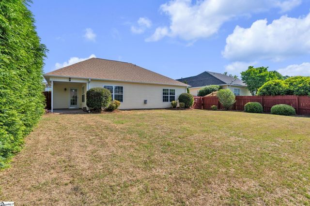 105 Eagles View Court, Easley, SC 29642