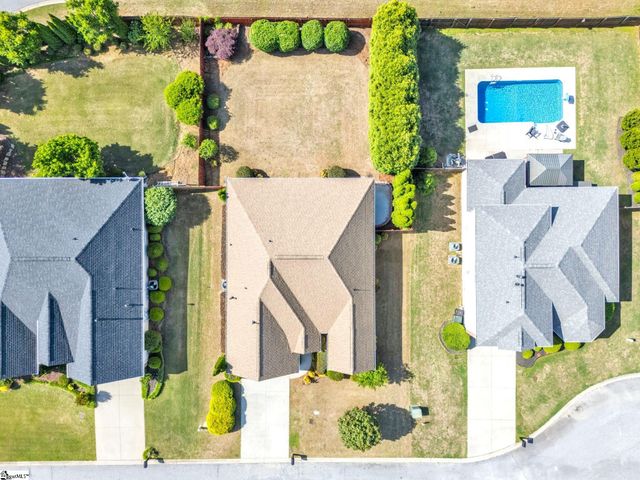 105 Eagles View Court, Easley, SC 29642