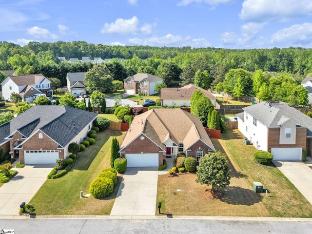 105 Eagles View Court, Easley, SC 29642