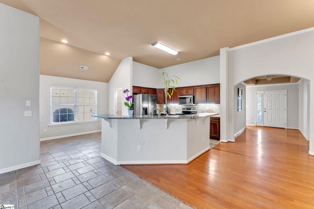 105 Eagles View Court, Easley, SC 29642