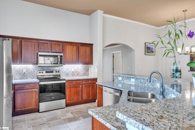 105 Eagles View Court, Easley, SC 29642