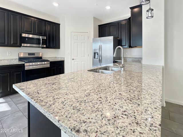 2490 N 212TH Lane, Buckeye, AZ 85396