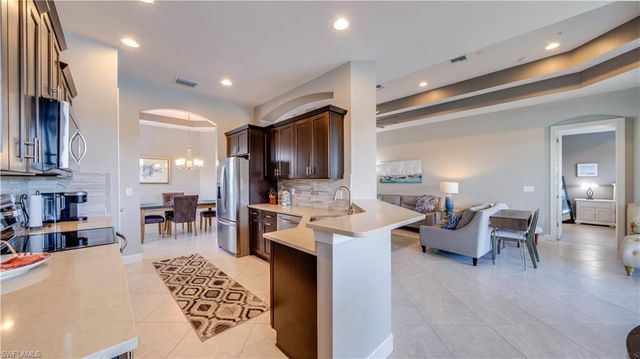 10230 Glastonbury CIR 202, Fort Myers, FL 33913