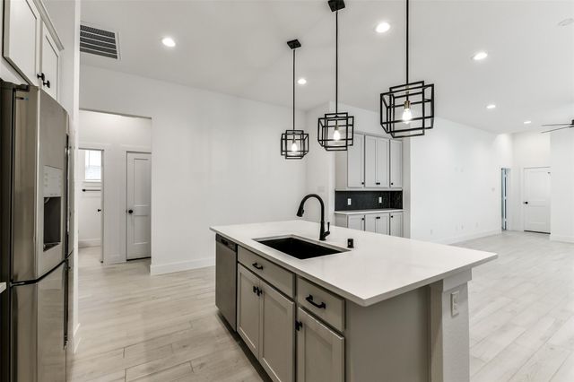 17730 Tree Of Heaven, Conroe, TX 77385