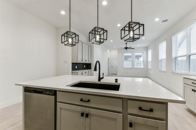 17730 Tree Of Heaven, Conroe, TX 77385