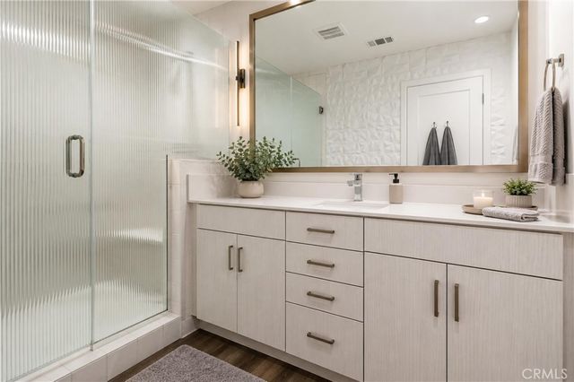 105 Galaxie, Covina, CA 91723