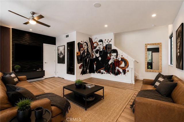 105 Galaxie, Covina, CA 91723