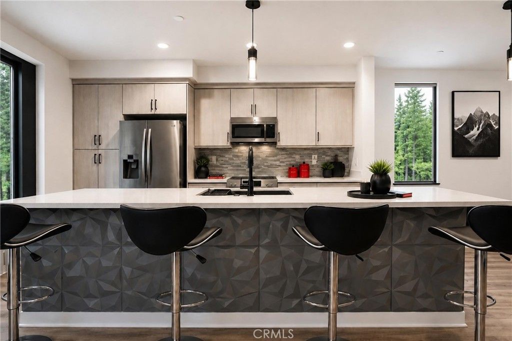 105 Galaxie, Covina, CA 91723