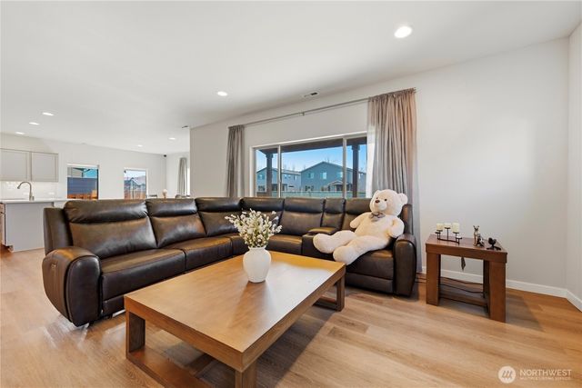 267 Hovey Street, Buckley, WA 98321