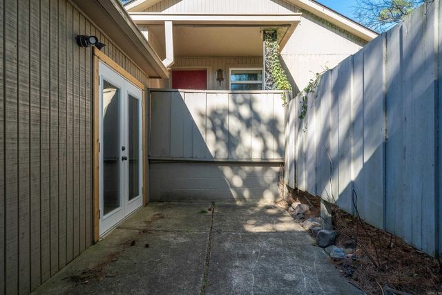 220 Sunset Bay Rd Apt 30, Hot Springs, AR 71913