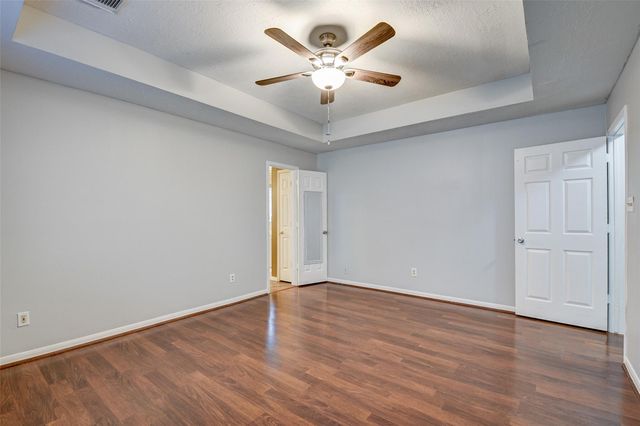 6123 Old Farmhouse Lane, Katy, TX 77449