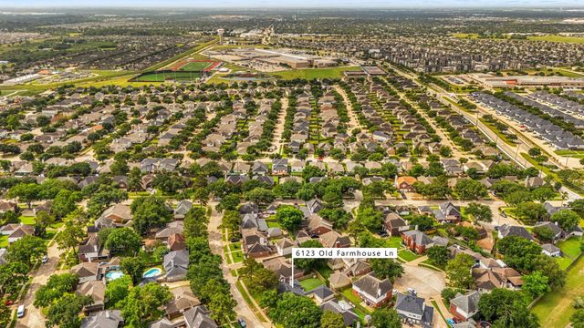 6123 Old Farmhouse Lane, Katy, TX 77449
