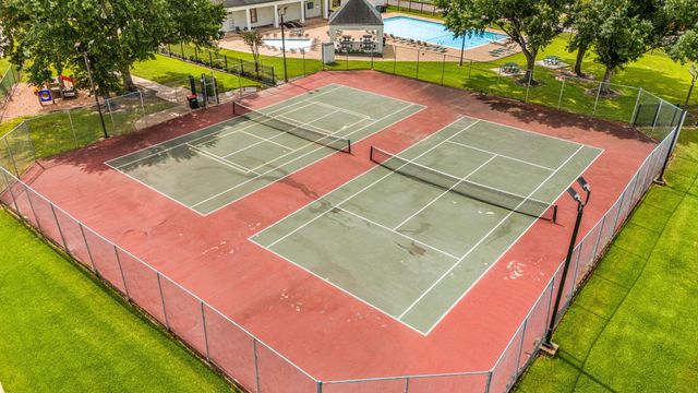 6123 Old Farmhouse Lane, Katy, TX 77449