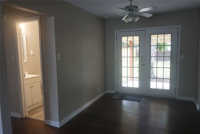 1706 N Ricketts Street, Sherman, TX 75092