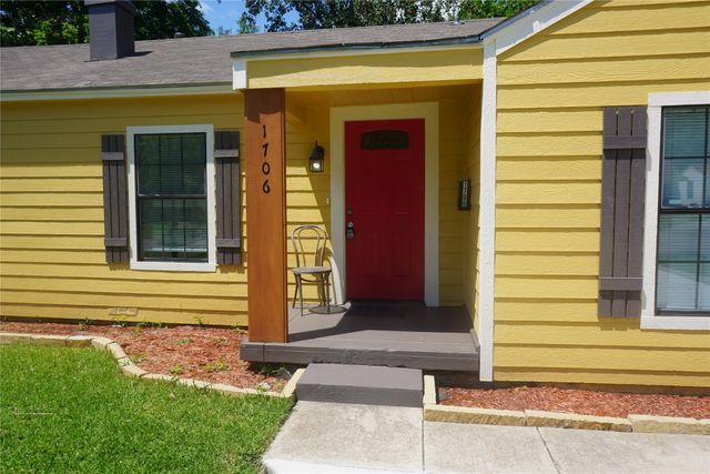 1706 N Ricketts Street, Sherman, TX 75092