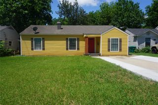 1706 N Ricketts Street, Sherman, TX 75092