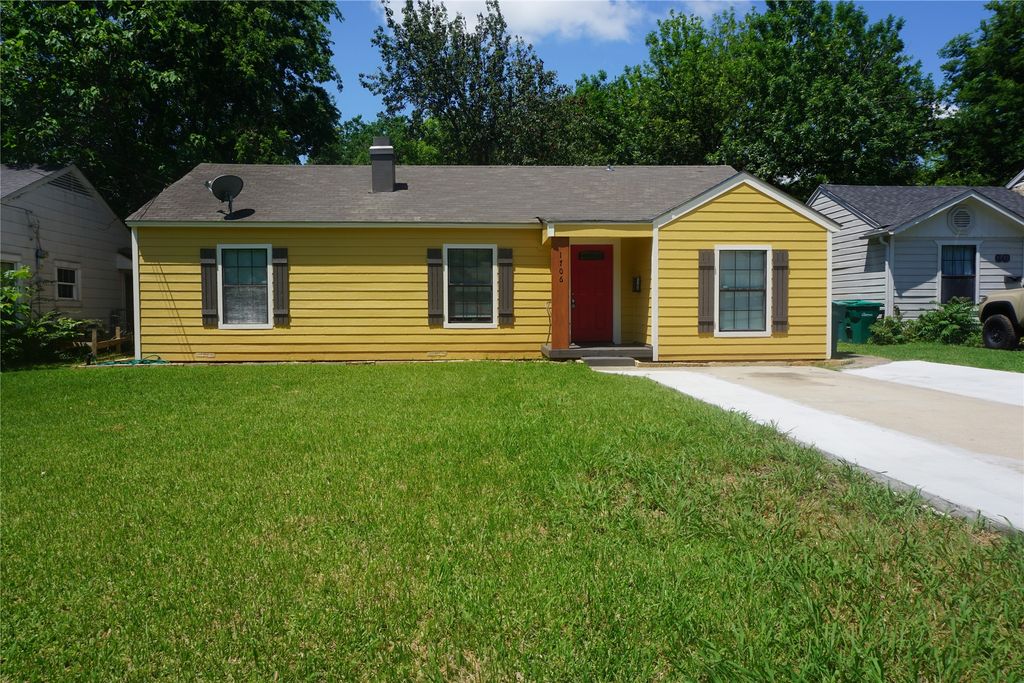 1706 N Ricketts Street, Sherman, TX 75092