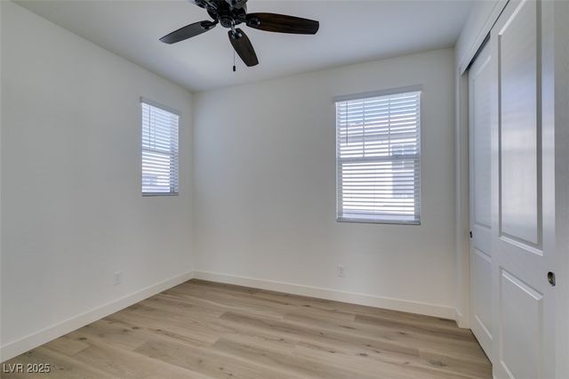 568 Clover Bar Lane, Las Vegas, NV 89138