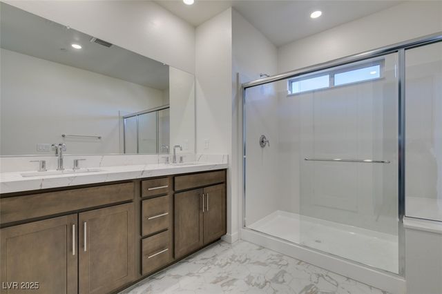 568 Clover Bar Lane, Las Vegas, NV 89138