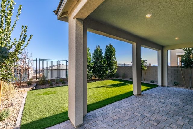 568 Clover Bar Lane, Las Vegas, NV 89138