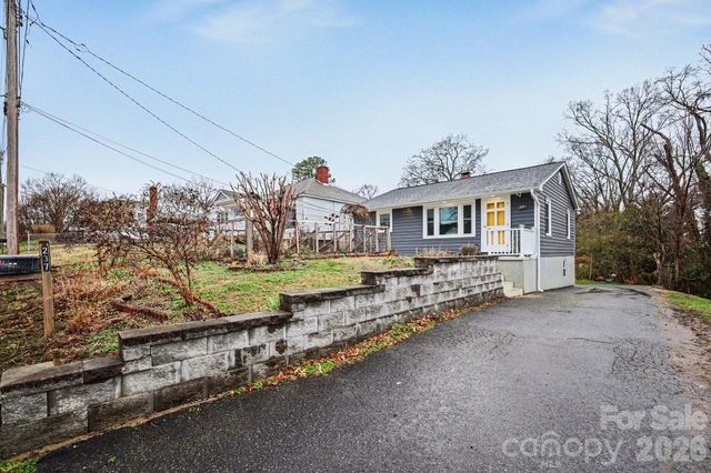 237 Jefferson Avenue NE, Concord, NC 28025