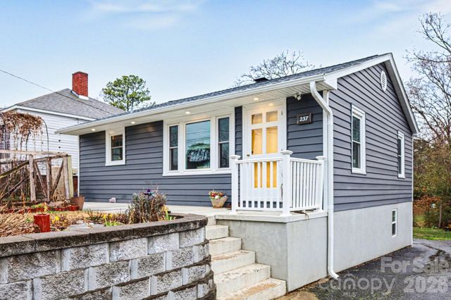 237 Jefferson Avenue NE, Concord, NC 28025