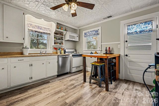 237 Jefferson Avenue NE, Concord, NC 28025