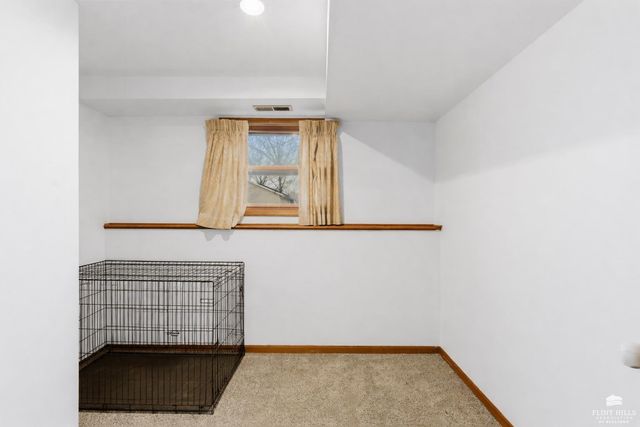 1333 Overlook Drive, Manhattan, KS 66503