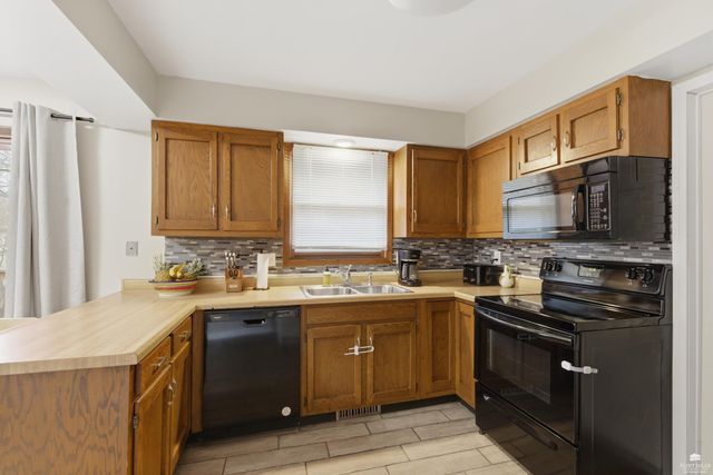 1333 Overlook Drive, Manhattan, KS 66503