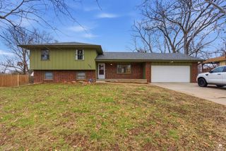 1333 Overlook Drive, Manhattan, KS 66503