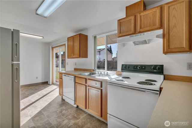 17216 13th Avenue E, Spanaway, WA 98387