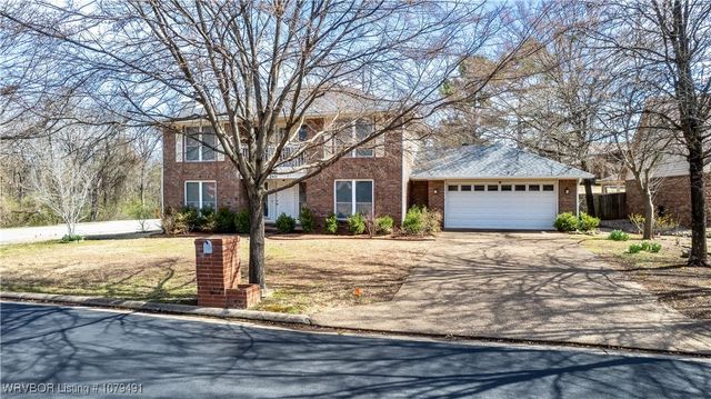 2401 87th Drive, Fort Smith, AR 72903