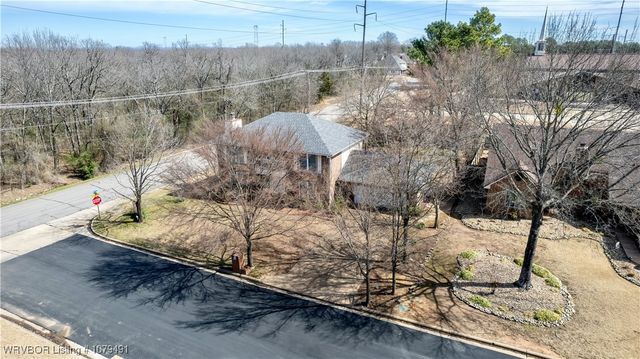 2401 87th Drive, Fort Smith, AR 72903