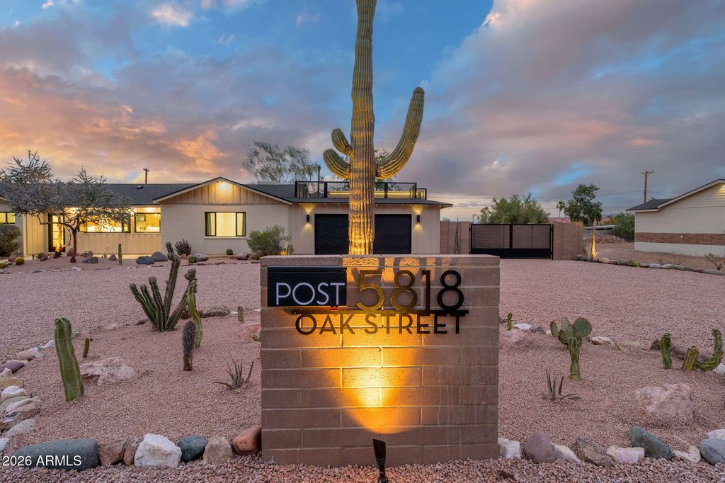Image 2 of property listing at 5818 E OAK Street, Scottsdale, AZ 85257