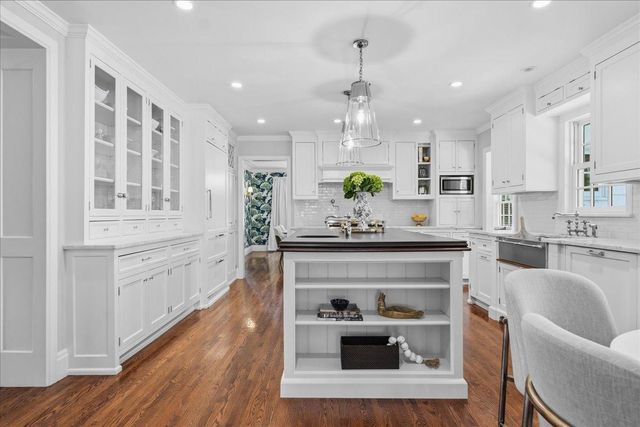 5337 Wooddale Avenue, Edina, MN 55424