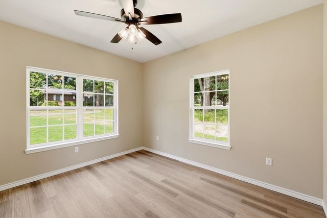 1124 Hackberry Rd, Gladewater, TX 75647