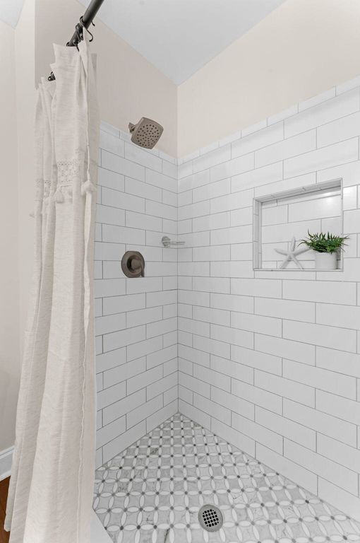 Image 21 of property listing at 1690 Nantahala Boulevard, Mount Pleasant, SC 29464