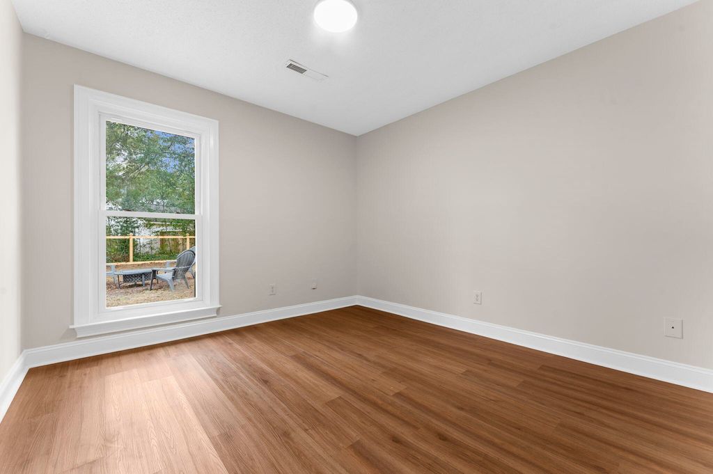 Image 22 of property listing at 1690 Nantahala Boulevard, Mount Pleasant, SC 29464