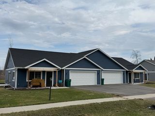 6809 Hamilton Park NW 11, Bemidji, MN 56601