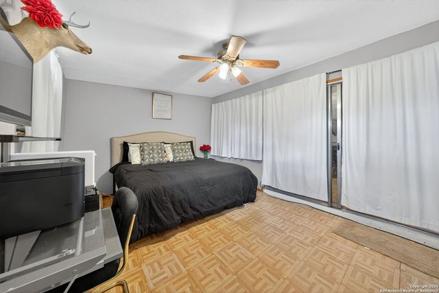 12005 Smoking Oaks, Live Oak, TX 78233